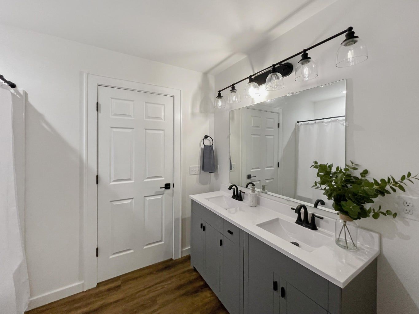 Bathroom 1 Bathroom 1